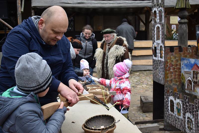 Hrad Loket ovládly Svatomartinské slavnosti