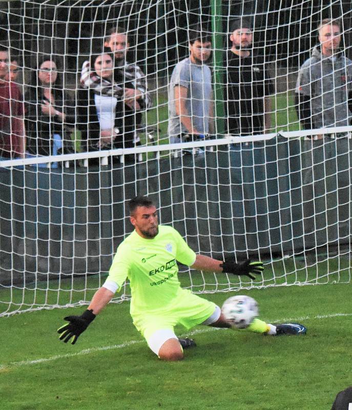 Tatran Sedlčany - FC MAS Táborsko v 1. kole MOL Cupu 4:3 po penaltovém rozstřelu.