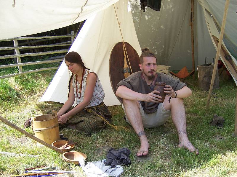 Návštěvníci festivalu se mohli seznámit s celou řadou historických řemesel.