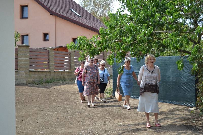 Chotovinské slavnosti s představením nového domu s podporovaným bydlením.  