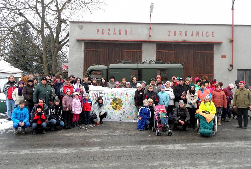 Makov. Pochod s názvem Krajem, kde Nebude úložiště (vyhořelého jaderného odpadu)