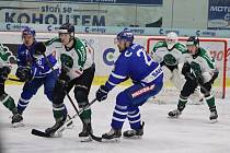 Hokejisté Tábora prohráli ve třetím utkání čtvrtfinále play off II. ligy doma s Příbrami 1:2. Stejný stav platí v této sérii, takže pokud Jihočeši nechtějí předčasně na dovolenou, musí na ledě soupeře v pátek zabrat.