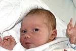 DANIEL PETRÁŠ Z TÁBORA. Narodil se rodičům Marii a Markovi jako jejich prvorozený syn 11. srpna devatenáct minut po půlnoci. Jeho váha byla 3460 g a měřil 51 cm.