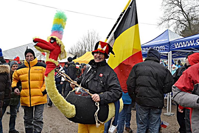 MS v cyklokrosu: Tábor v sobotu fandil juniorům a ženám.  