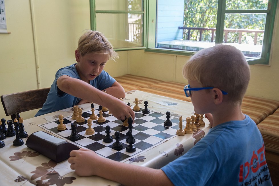 Táborský deník | O letní tábory na Táborsku je zájem, děti si zatančí i  zahrají šachy | fotogalerie