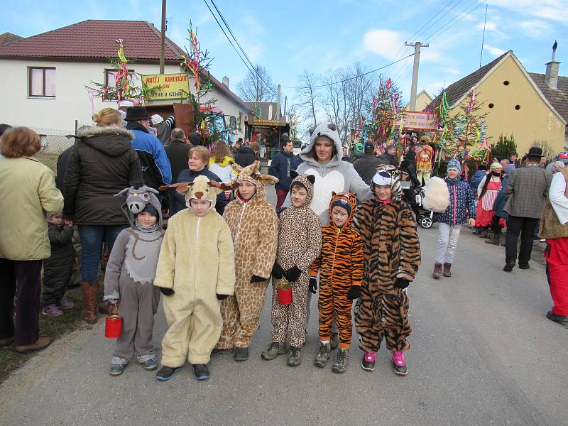 Magický masopust 22. 2. 2020 aneb nejsme žádné dvojky – to bylo motto již 48. ročníku tradičních maškar ve Skalici a okolí.