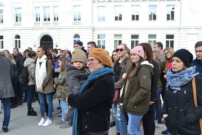 Studenti demonstrovali v Táboře na náměstí T.G.M.