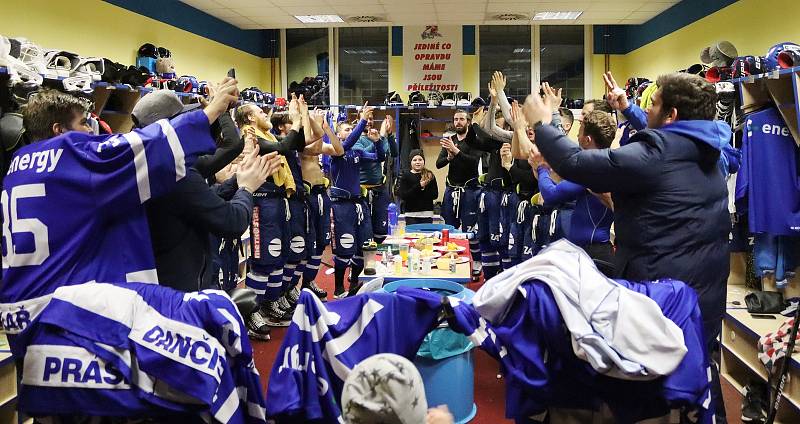 Táborští hokejisté vyhráli druhou ligu a zahrají si baráž o vyšší soutěž.