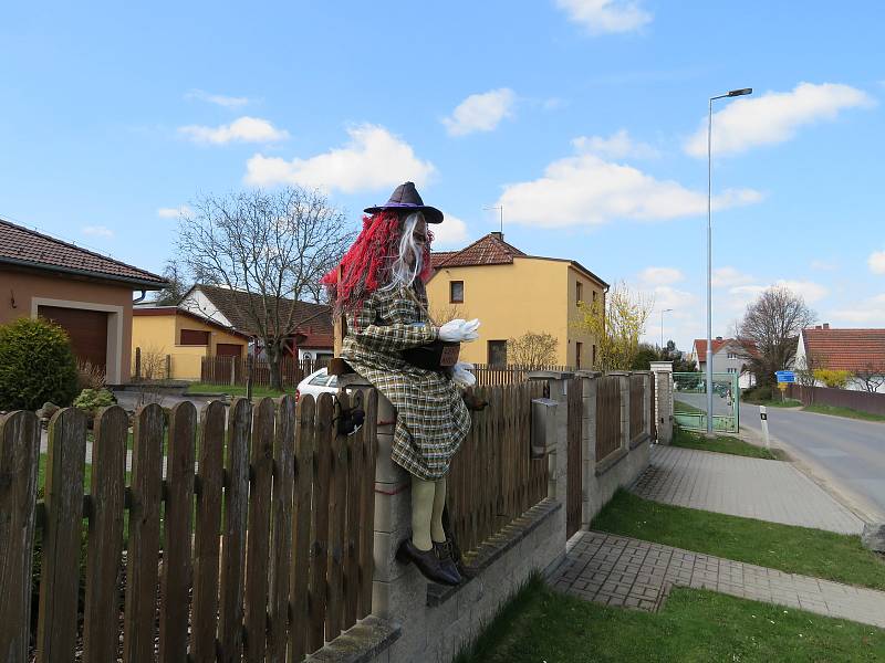 V Lomu u Tábora se již podeváté usadily čarodějnice.