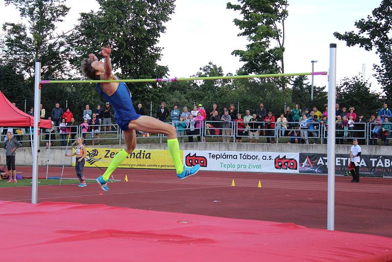 Tábor fandil již 56. ročníku Velké ceny Tábora, kde se opět blýskla i Barbora Špotáková.