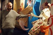 Prácheňské muzeum zahájilo sezonu textilem, putovní výstava nyní finišuje i v Bechyni.
