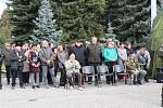 Nový velitel táborské posádky podplukovník Pavel Huták v pondělí převzal symbolický palcát z rukou odcházejícího velitele plukovníka Romana Bise.