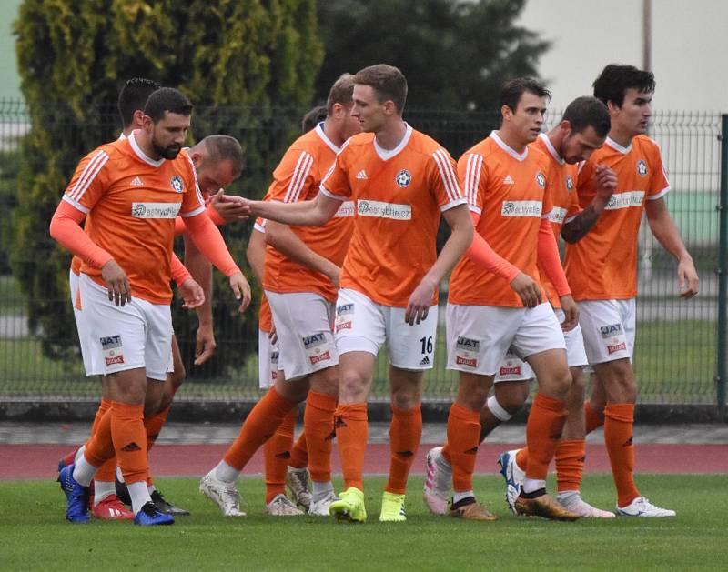 Fotbalisté Soběslavi rozdrtili nováčka z Katovic 6:1.