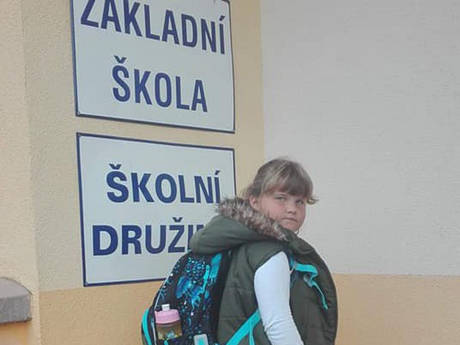 Do první třídy letos k třídní učitelce Marii Václavíkové nastoupil rekordní počet žáků a to 21, mezi nimi i Leontýna Šašková z Katova.