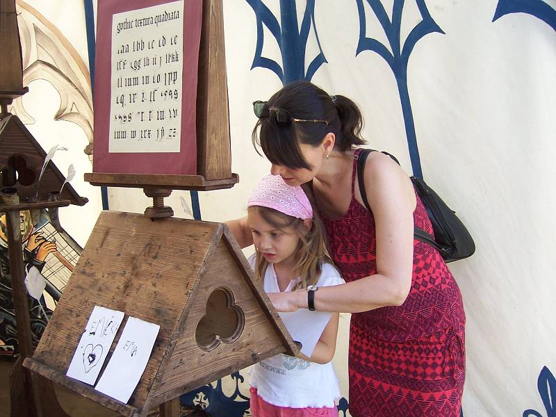 Návštěvníci festivalu se mohli seznámit s celou řadou historických řemesel.