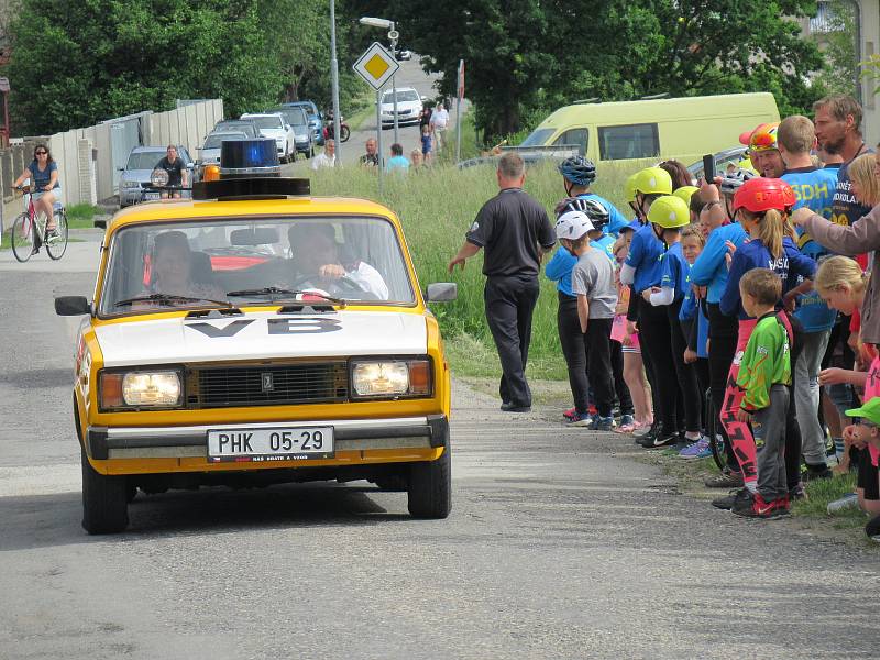 Sraz veteránů ve Slapech u Tábora v roce 2019.