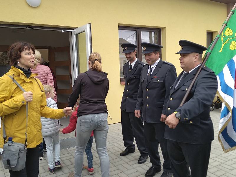 V sobotu 19. října odpoledne otevřeli Roudenští nové komunitní centrum.