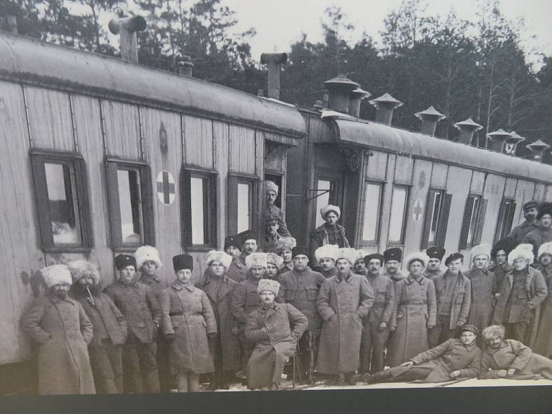 Putovní muzeum od Československé obce legionářské je věrnou replikou legionářského vlaku z období let 1918–1920. Legiovlak poprvé zavítal i do Bechyně a zůstane do neděle 20. června.