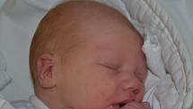Michal Pokorný z Jeníčkovy Lhoty. Narodil se 22. června v 1.58 hodin. Vážil 3200 gramů, měřil 49 cm a je druhým dítětem v rodině. Doma už má čtyřletou sestřičku Elišku. 