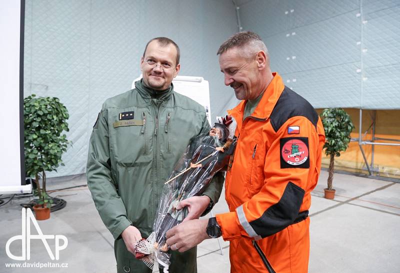 Od ledna leteckou záchranu zajišťuje armáda v Bechyni. Ministr se přesvědčil, že je připravena.  