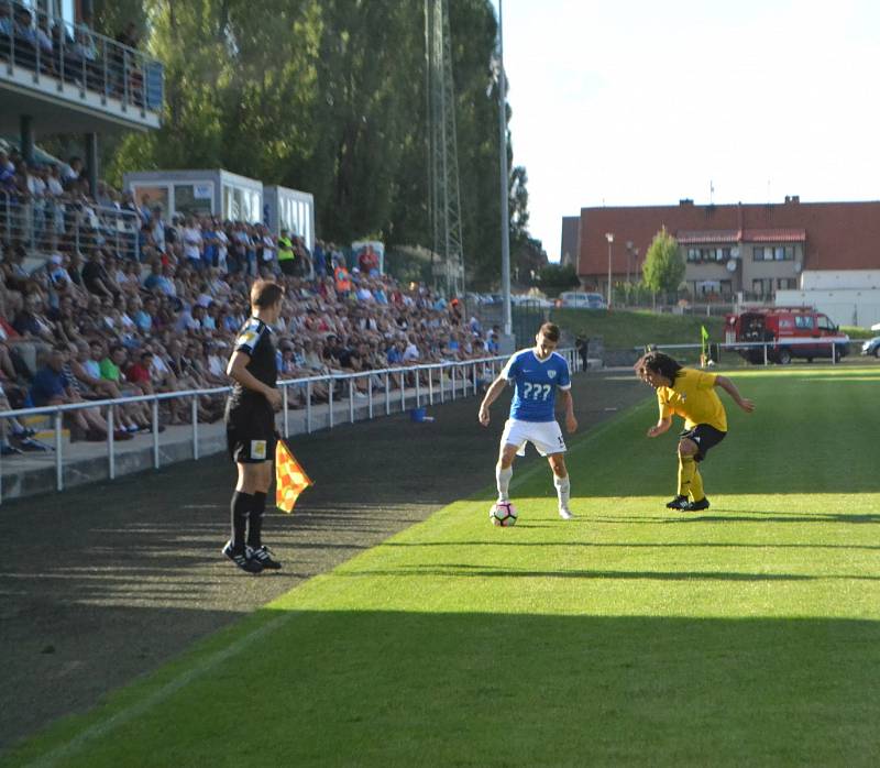 Druholigová premiéra na novém stadionu na "Kvapilce".