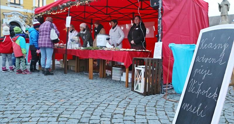 Sobotní rozsvícení vánočního stromu ve Veselí nad Lužnicí