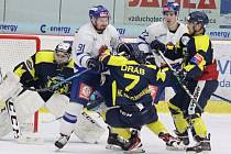 Hokejisté Tábora v 19. kole II. ligy zvítězili nad pražskou kobrou 6:1.