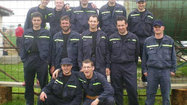 Z okrskového  klání dobrovolných hasičů si libějické družstvo mužů  ll  přivezlo ocenění za třetí místo. 