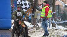 Atraktivní podívaná pro diváky a nemilosrdný zápas s bahnem pro jezdce a jejich pionýry, to byl 19. ročník Off-road fichtel day v Soběslavi.