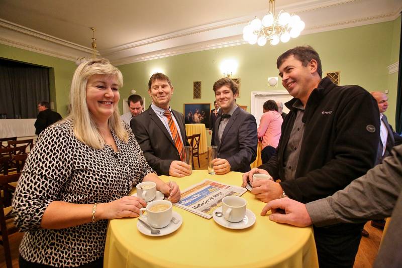 Konference podnikání ve stínu historických dominant Tábora ve spolkovém domě Střelnice, kterou pořádá Raiffeisenbank a partnerem akce je Deník.