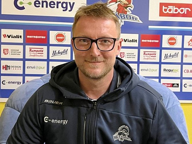 Bývalý extraligový obránce Jakub Grof se stal sportovním manažerem táborského hokejového klubu.