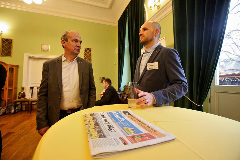 Konference podnikání ve stínu historických dominant Tábora ve spolkovém domě Střelnice, kterou pořádá Raiffeisenbank a partnerem akce je Deník.