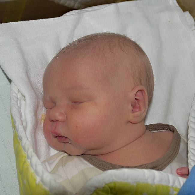 Daniel Kisby ze Sezimova Ústí. Narodil se mamince Daniele 6. října ve 2.15 hodin. Vážil 3790 gramů a měřil 51 cm.