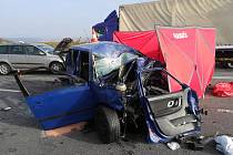 Ve středu ráno se mezi Táborem a Milevskem, konkrétně v katastru Hodušín srazila čtyři auta. Řidi