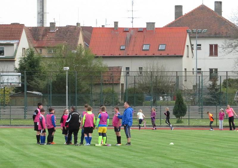 Fotbalový stadion v Soběslavi v úterý 4. května odpoledne.