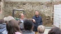 O nálezech archeologů nejen v Táboře pohovořil vedoucí archeologického oddělení Husitského muzea František Janda s archeologem Jiřím Bumerlem.