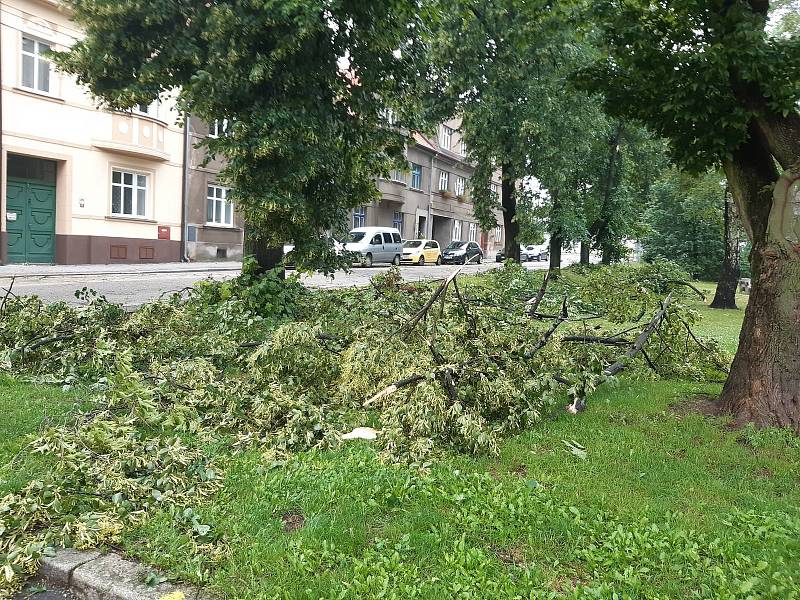 Následky bouřky 29. června v Soběslavi 28. října.