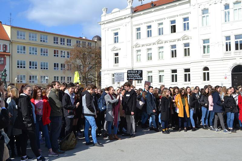 Studenti demonstrovali v Táboře na náměstí T.G.M.