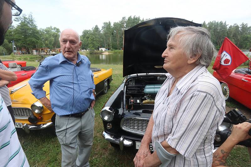 Sraz felicií v autokempu Karvánky u Soběslavi