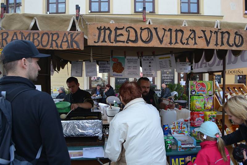 Sobotní Havelský trh na táborském Žižkově náměstí.