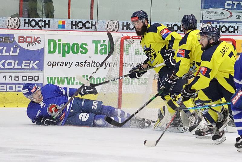 Utkání 8. kola II. ligy: HC Tábor - Kobra Praha 6:5 po nájezdech.