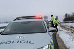 Policisté z Borku hlídají 50 kilometrů dálnice už měsíc.