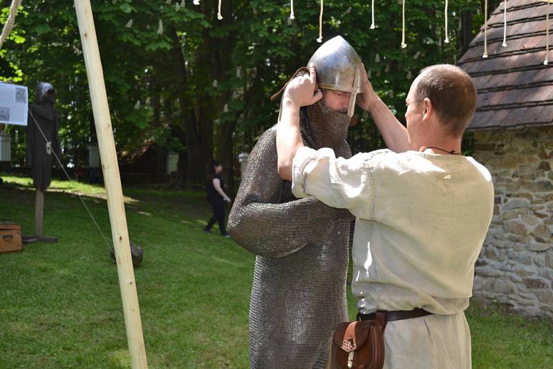 Festival historických řemesel obsadil o víkendu Šelmberk. 