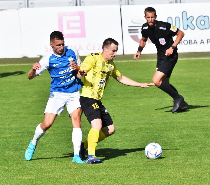 Fotbalová příprava: FC SILON Táborsko - TJ Robstav Přeštice 2:2.