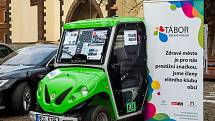 Elektromobily startovaly na Rallye Česká Sibiř z táborského Žižkova náměstí.