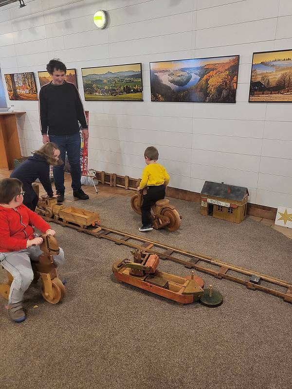 Loutkový festival přilákal do Spektra stovky malých i velkých diváků.