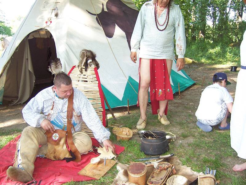 Návštěvníci festivalu se mohli seznámit s celou řadou historických řemesel.