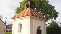 Kaplička sv. Jana Nepomuckého v Bítově z roku 1882.