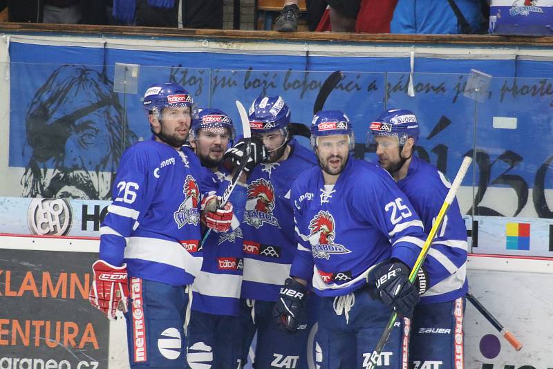 Postupový pátý zápas finále II. ligy: HC Tábor - Baník Příbram 3:0.