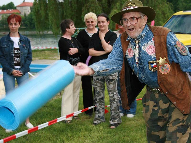 Koktejl country, bluegrassu, rocku, folku i zábavy přivítá Pintovka potřinácté.